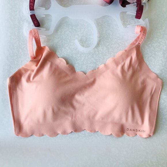 Danskin Invisible Support BRAS, Removable Pads, 3-set , Panties 5 Set - Picture 4 of 16
